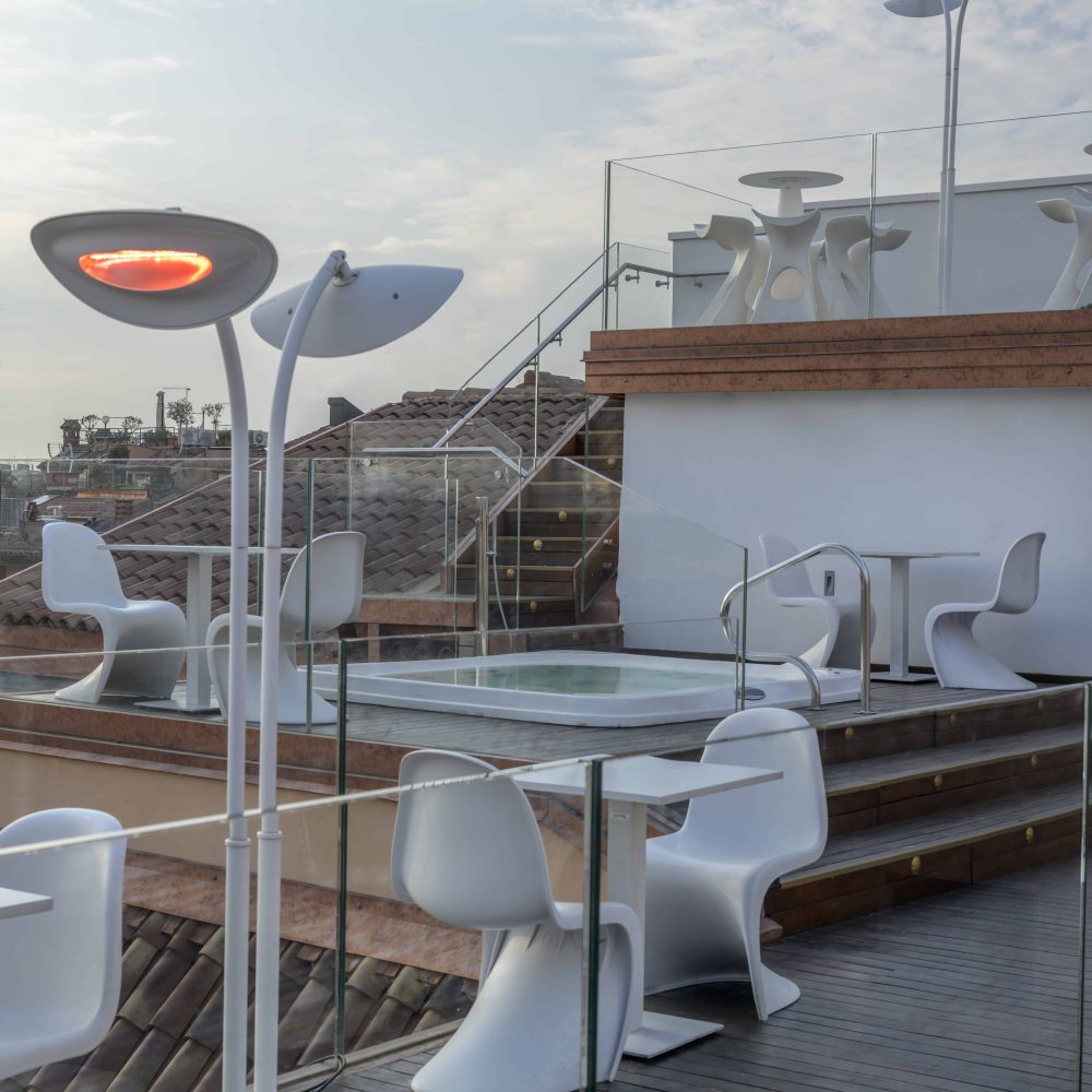 HOTDOOR DOUBLE STANDING